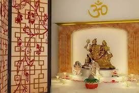 ઘર મંદિર વાસ્તુ ટિપ્સ: ઘરમાં મંદિર રાખવાની અને ચિત્ર લગાવવાની સાચી દિશા કઈ છે? વાસ્તુના નિયમો જાણો