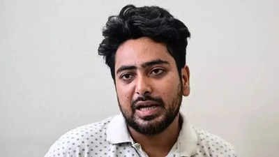 શેખ હસીનાની સરકાર પાડવામાં મુખ્ય ભૂમિકા ભજવનાર નાહીદ ઇસ્લામનું રાજીનામું