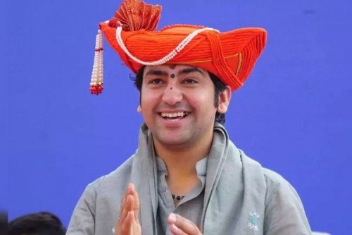 તમે અમને સાથ આપશો તો અમે તમને હિન્દુ રાષ્ટ્ર આપીશું, બાગેશ્વરધામના ધીરેન્દ્ર શાસ્ત્રીનું નિવેદન