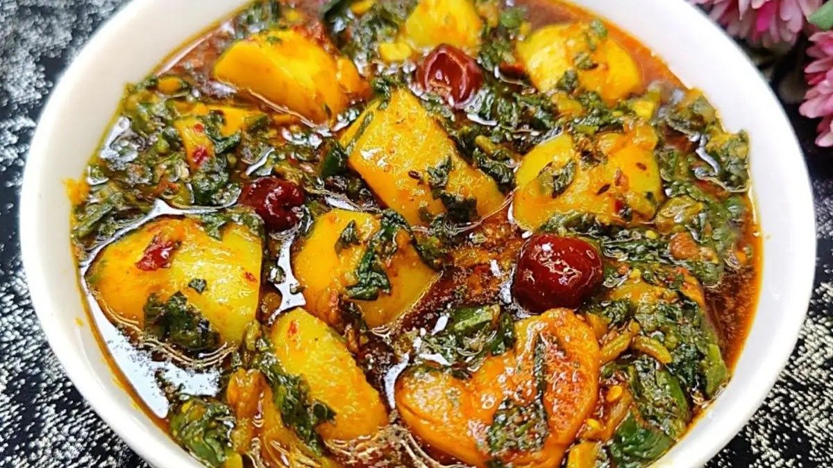 આલૂ પાલક સબ્જી: આલૂ પાલક સબ્જી ખાવાનો સ્વાદ વધારશે, સ્વાદ એવો છે કે દરેક વ્યક્તિ તેને વારંવાર માંગશે
