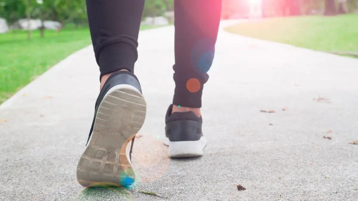 ફિટનેસ ટિપ્સ: પગ મજબૂત કરવા માટે કેટલા કલાક ઝડપી ચાલવું જોઈએ? હાડકાં અને સ્નાયુઓ બંનેને ફાયદો થશે
