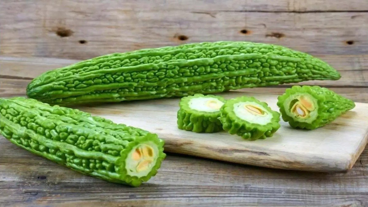 કારેલાની કડવાશ મિનિટોમાં દૂર થઈ જશે, આ 6 રીતો અજમાવો, બાળકો પણ માંગીને ખાશે