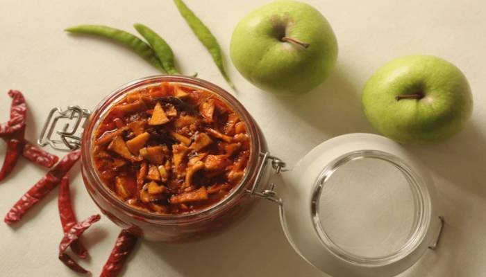 અથાણાના તેલનો ઉપયોગ કરી ભોજન બનાવો વધુ ચટાકેદાર અને મસાલેદાર