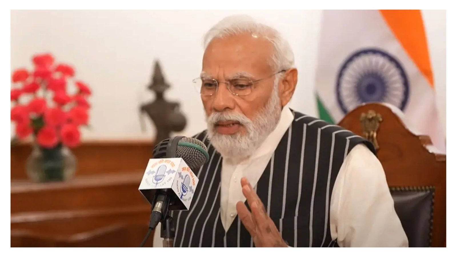 પીએમ મોદીએ ‘મન કી બાત’માં છઠ પૂજાનો કર્યો ઉલ્લેખ, તહેવારો દરમિયાન સ્વદેશી ઉત્પાદનો ખરીદવાની કરી અપીલ