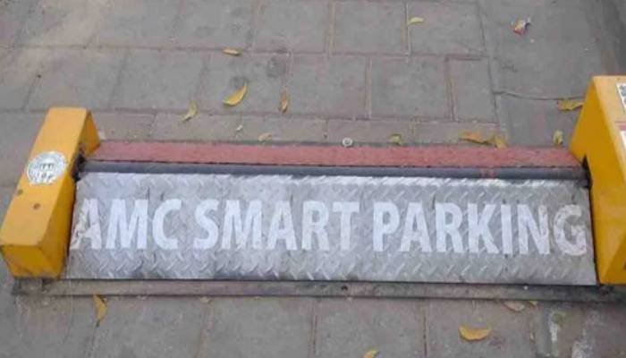 અમદાવાદમાં હવે પાર્કિંગ માટે ભટકવાની જરૂર નહીં રહે: દિવાળી પછી સ્ટાર્ટ થશે સ્માર્ટ પાર્કિંગ