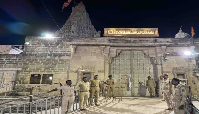 દ્વારકાધીશ મંદિરની સુરક્ષા કડક: પોલીસ, SOG અને LCBનું સતત પેટ્રોલિંગ, રેલવે સ્ટેશન-બસ સ્ટેન્ડ પર ચેકિંગ શરૂ