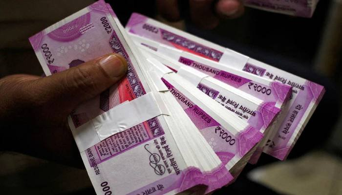 ભારતમાં 2000 રૂપિયાની નોટો અંગે RBIની નવી સૂચના, જાણો વિગત