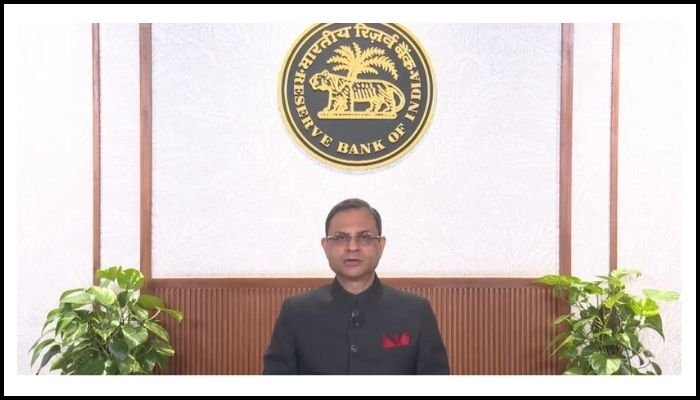 RBIએ વ્યાજ દરમાં કર્યો ઘટાડો, લોન થશે સસ્તી