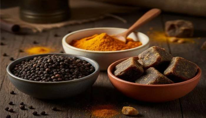 શિયાળામાં હળદર, ગોળ અને કાળા મરીનું સેવન કરો, મળશે સ્વાસ્થ્ય માટે મોટા ફાયદા