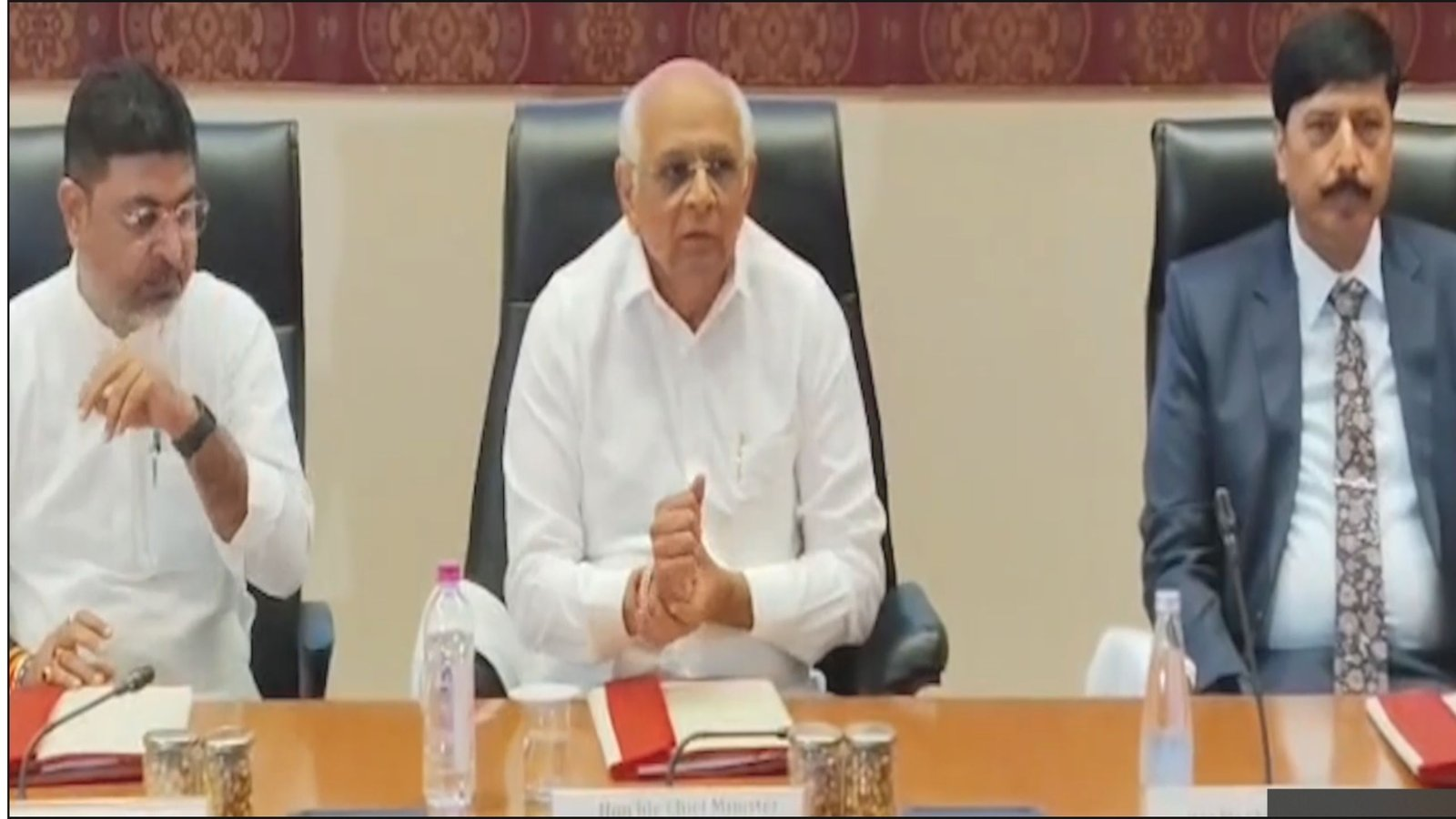 મુખ્યમંત્રી ભૂપેન્દ્ર પટેલના અધ્યક્ષ સ્થાને ગાંધીનગરમાં કલેકટર કોન્ફરન્સ સંપન્ન, આ મુદ્દાઓ પર થઇ ચર્ચા