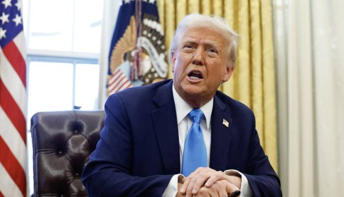 ટ્રમ્પની ગ્રીનલેન્ડ મુદ્દે ચેતવણી: સમર્થન ન આપનાર દેશો પર વધુ ટેરિફ લાદવાની ધમકી