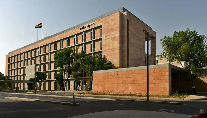 રાજ્યના આરોગ્ય વિભાગમાં 83 અધિકારીઓની બઢતી-બદલીના આદેશ, જાણો વિગત