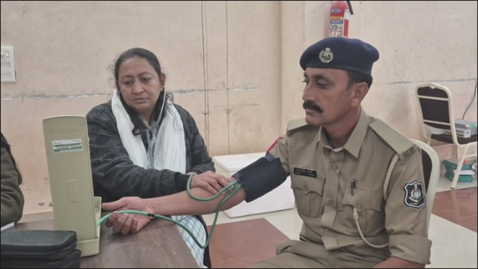 સાબરકાંઠા જિલ્લા ટ્રાફિક પોલીસ દ્વારા હિંમતનગરમાં રક્તદાન કેમ્પનું આયોજન, મળ્યો સારો પ્રતિસાદ