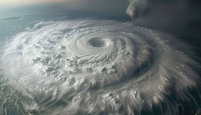 અમેરિકામાં ઐતિહાસિક ‘બોમ્બ ચક્રવાત’નો કહેર: 40 મિલિયનથી વધુ લોકો અસરગ્રસ્ત