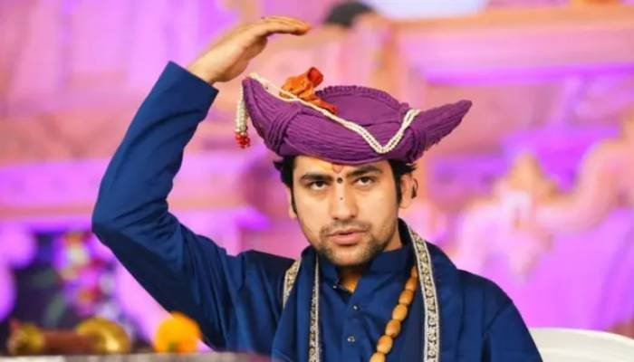 બરેલીના મૌલાનાએ ધીરેન્દ્ર શાસ્ત્રીને ચેતવણી આપી, કહ્યું: “અન્ય ધર્મોનું અપમાન નહીં”