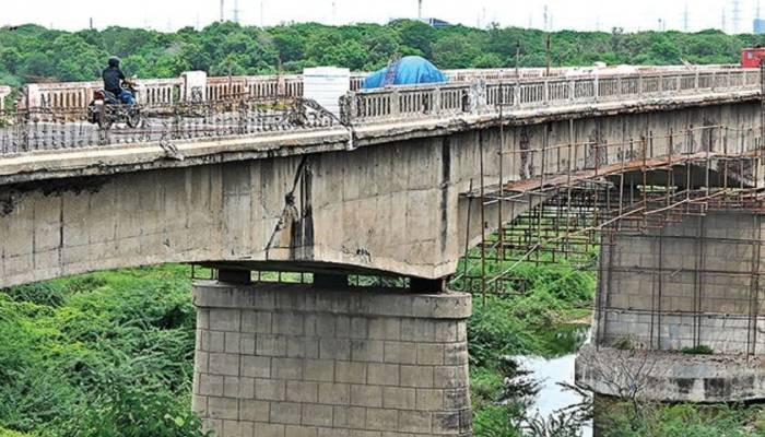 અમદાવાદના વાહનચાલકો માટે મહત્વની સૂચના, શાસ્ત્રી બ્રિજ પર ભારે વાહનોનો પ્રવેશ બંધ