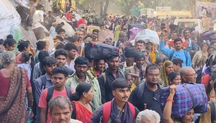 જૂનાગઢ: મહાશિવરાત્રી મેળાનો ચોથો દિવસ, ભવનાથમાં 4 લાખથી વધુ ભક્તોની ભીડ