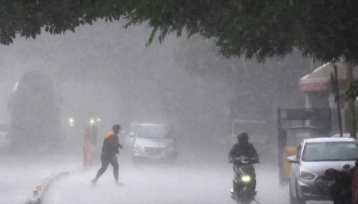 ગુજરાતમાં કમોસમી વરસાદની આગાહી, હવામાન વિભાગે નાગરિકોને ધ્યાન રાખવા સૂચના આપી