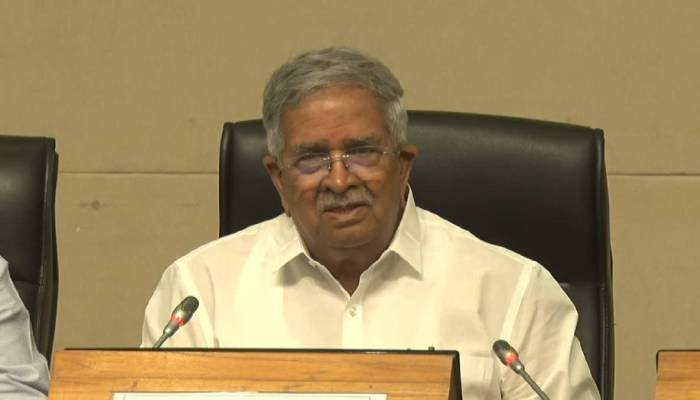 ગુજરાતમાં ખેતી વિજળી પર વીજકર સંપૂર્ણ નાબૂદ, ગ્રામ્ય-શહેરી વીજકરમાં વ્યાજના દરો જાહેર: નાણા મંત્રી કનુભાઈ દેસાઈ