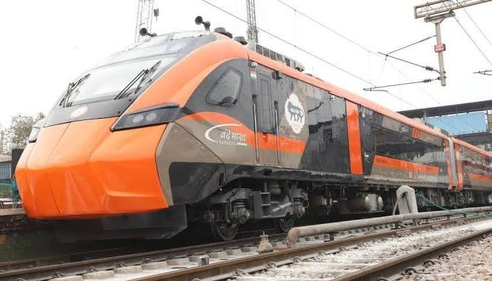 વંદે ભારત એક્સપ્રેસ હવે જમ્મુ-શ્રીનગર વચ્ચે દોડશે, 5 કલાકથી ઓછા સમયમાં પૂર્ણ કરશે અંતર