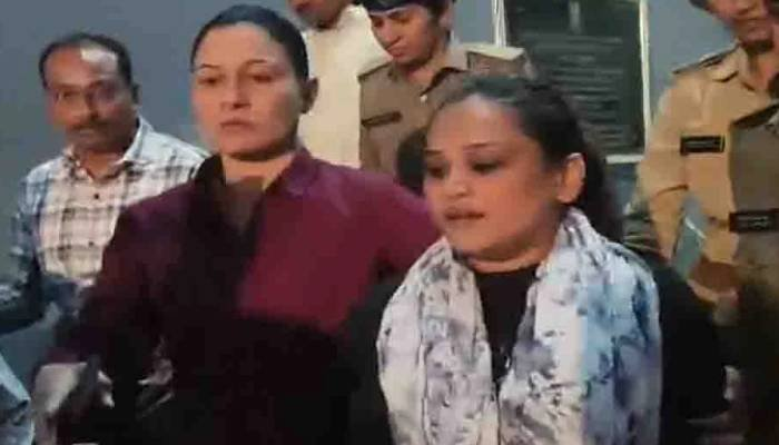 કીર્તિ પટેલની ધરપકડ: રાજસ્થાનથી જુનાગઢ લાવવામાં આવી, 3 ગુનાઓનો મામલો નોંધાયો