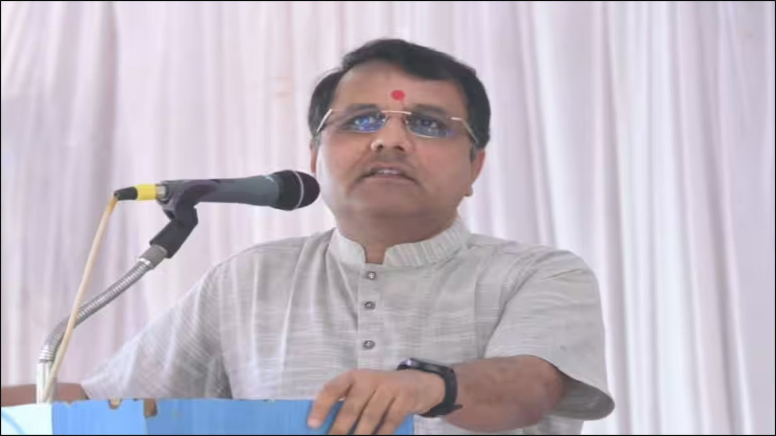 શિક્ષણમંત્રી પ્રદ્યુમન વાજાને માઈનોરો હાર્ટ એટેક, જાણો કેવી છે તબિયત