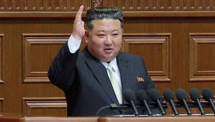 અમેરિકા-દક્ષિણ કોરિયા કવાયત પહેલા ચેતવણી : કિમ જોંગ ઉને 5,000 ટનનું પરમાણુ વિનાશક જહાજ ઉતાર્યું