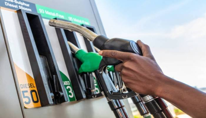 દેશમાં પેટ્રોલ-ડીઝલનો પૂરતો જથ્થો, અફવાઓથી દૂર રહેવા કેન્દ્રની અપીલ