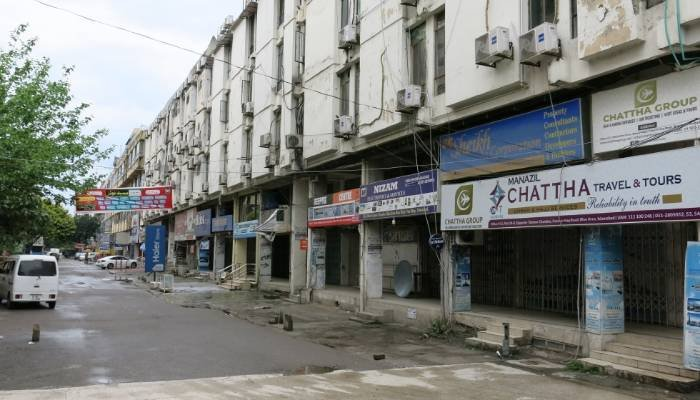 પાકિસ્તાનમાં ‘સ્માર્ટ લોકડાઉન’ની ચર્ચા: તેલ સંકટ વચ્ચે કડક પગલાંની તૈયારી?