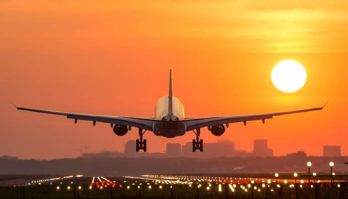 હવાઈ મુસાફરી મોંઘી બનશે: એરલાઈન્સે ફ્યુઅલ સરચાર્જમાં કર્યો મોટો વધારો
