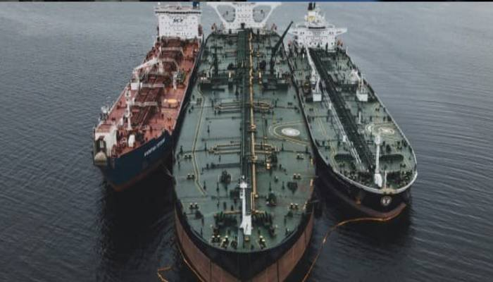 ક્રૂડ ઓઈલના ભાવમાં ભારે ઘટાડો: હોર્મુઝ સ્ટ્રેટ ખુલતા જ બજારમાં 10% સુધીનો કડાકો