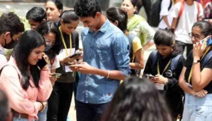 JEE મેઈન ફેઝ-2નું પરિણામ જાહેર: ગુજરાતના નિમય પુરોહિતે 100 પર્સેન્ટાઈલ મેળવી રાજ્યનું ગૌરવ વધાર્યું