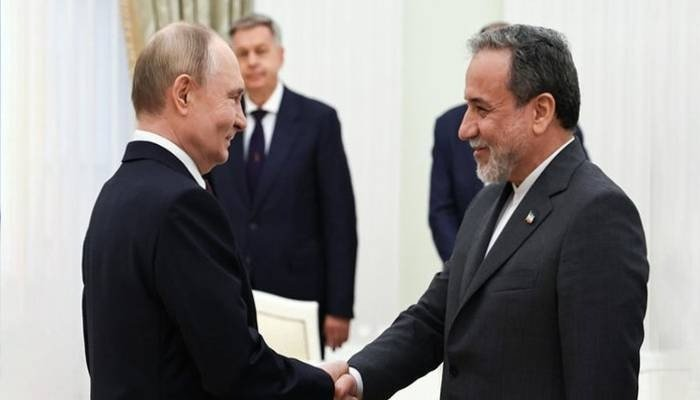 ઈરાનના વિદેશમંત્રી અબ્બાસ અરાઘચી રશિયા પહોંચ્યા, પુતિન સાથે શાંતિ મંત્રણા માટે મુલાકાત