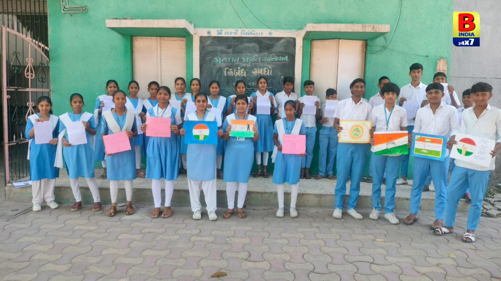 જિલ્લા શિક્ષણ વિભાગ અને નગર પ્રાથમિક શિક્ષણ સમિતિ દ્વારા અમદાવાદની શાળાઓમાં ‘સ્વેપ’ અંતર્ગત મતદાન જાગૃતિ અભિયાન