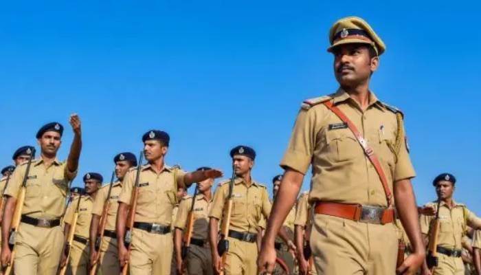LRD લેખિત પરીક્ષા સફળતાપૂર્વક પૂર્ણ: 12,733 જગ્યાઓ માટે 2.40 લાખ ઉમેદવારો હાજર, OMR શીટ ઓનલાઈન મળશે
