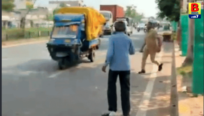 ઠક્કરનગર વિસ્તારમાં Traffic કર્મીએ ટ્રક પર ઈંટ મારી Brutality 2026