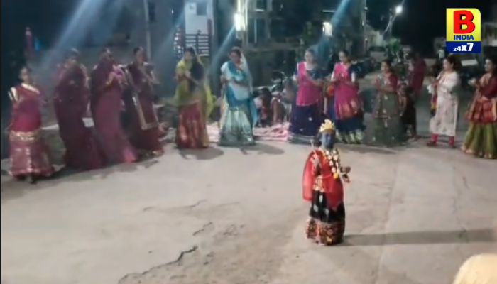 Chotilaની નીલકંઠ સોસાયટીમાં ચોથા નોરતે ગરબાની રમઝટ… Spiritual 4